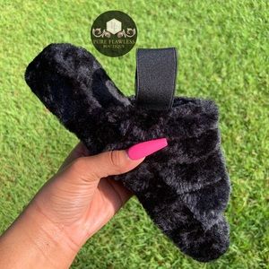 Black Fur Slide Slippers